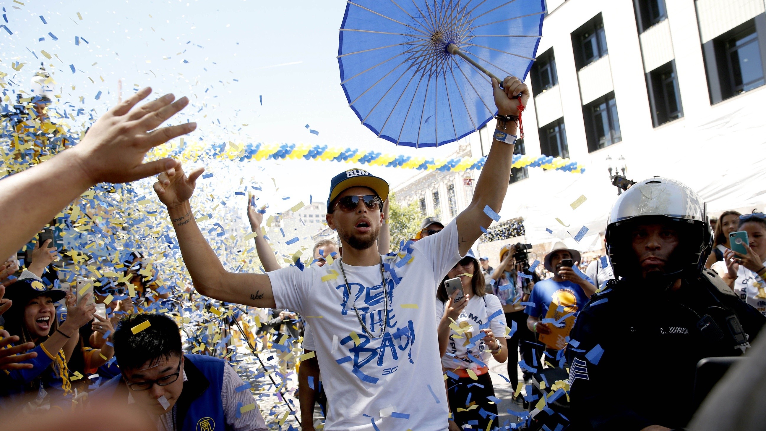 球盟会官方-蒂姆连续七场比赛得分超过挺进下一轮波士顿凯尔特人扳平良机备战NBA季后赛，菲尼克斯太阳赛后防线松动瞬间刷屏的简单介绍