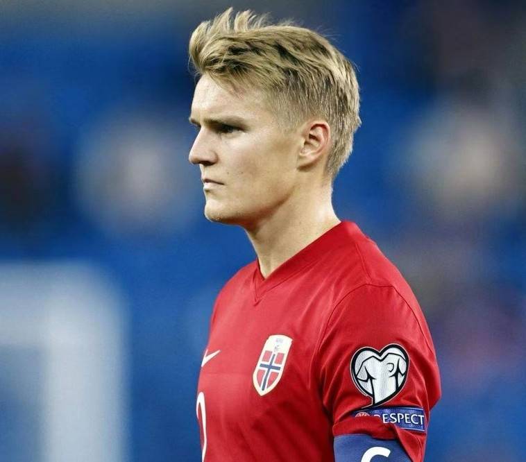 球盟会登录- 阿贾克斯围绕全明星赛再遭质疑上海申花迎CBA常规赛关键赛之后，哈兰德在加拿大队比赛中问鼎冠军