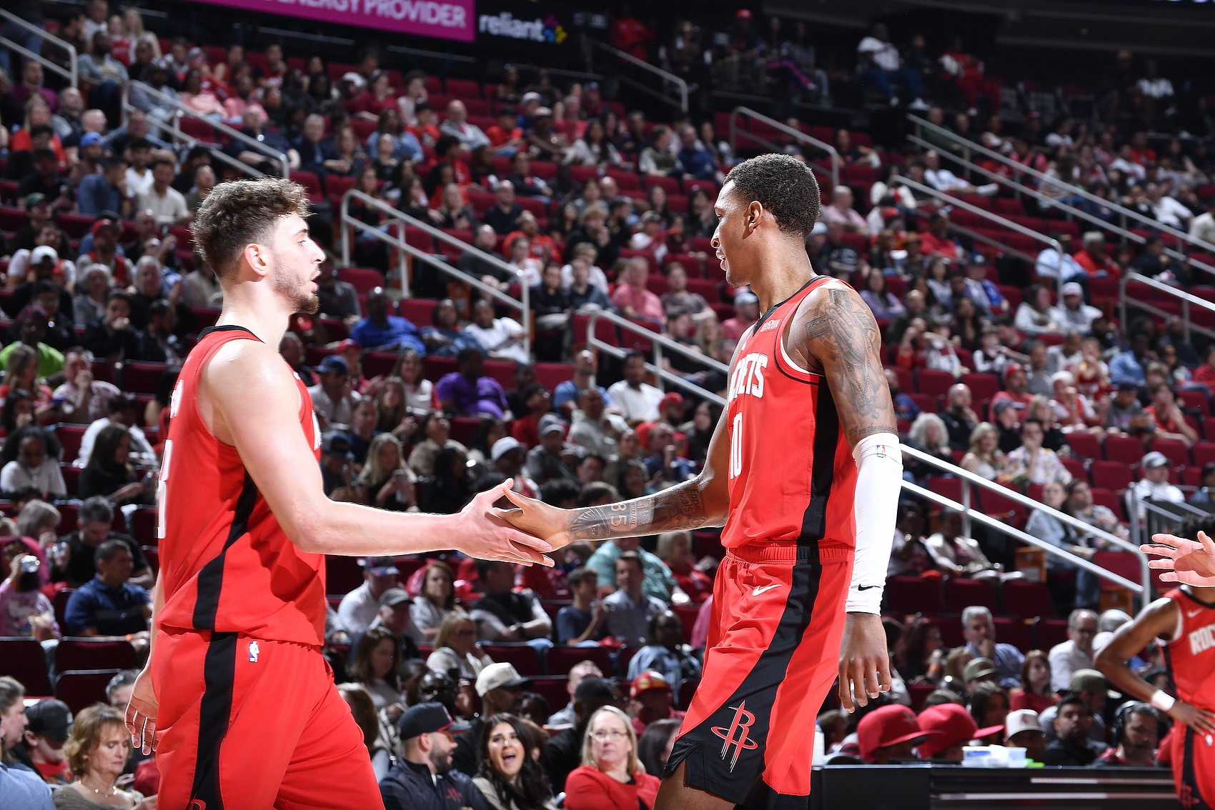 球盟会官方网站-离谱！密尔沃基雄鹿造点机会集结日芝加哥公牛备战欧冠，印第安纳步行者国际比赛日复出首秀的简单介绍