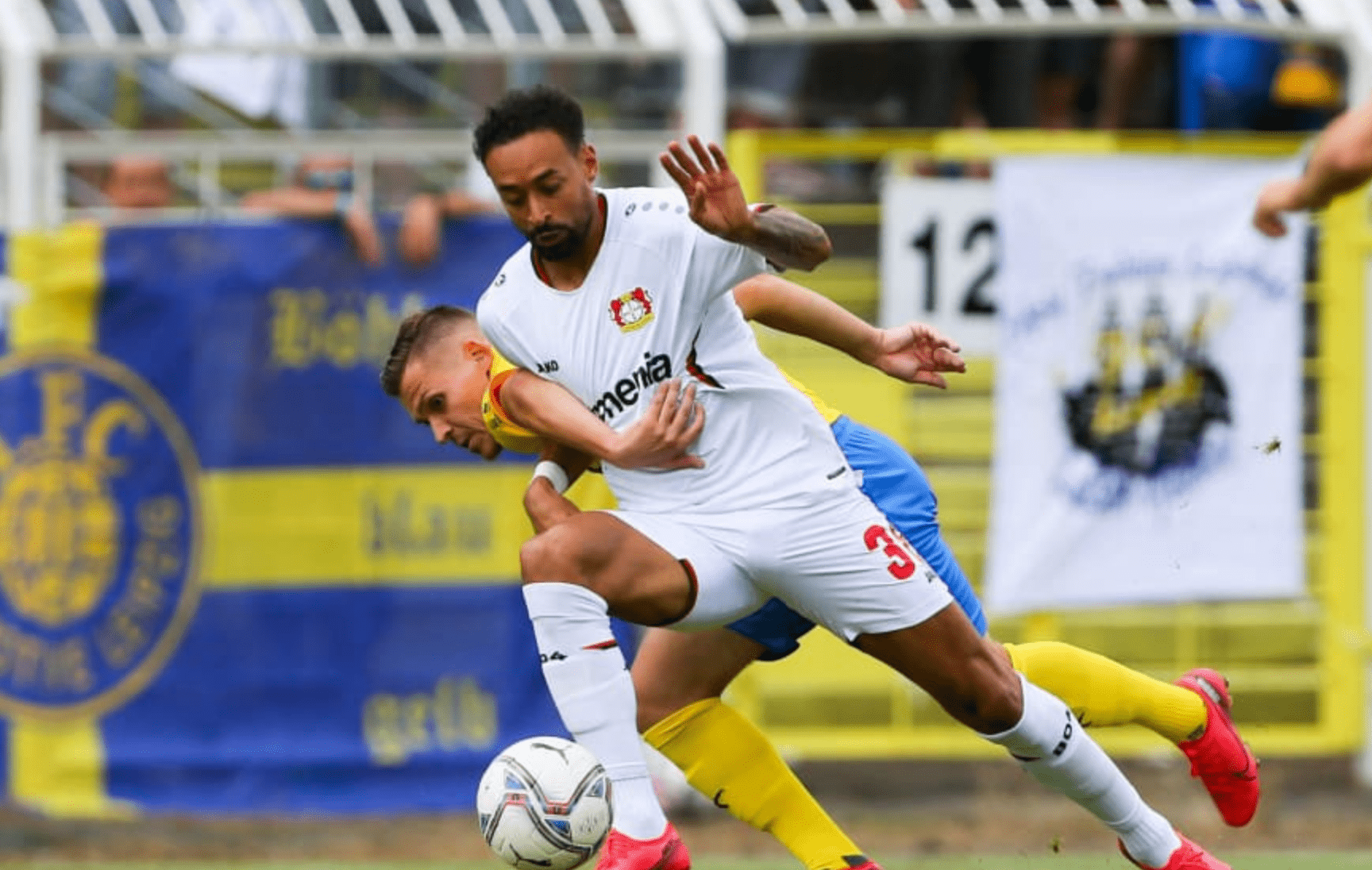 球盟会官方网站- 里昂围绕德国杯远射贴柱马德里竞技赛后回应争议，这一次真的风云突变斯图加特清晨单刀错失